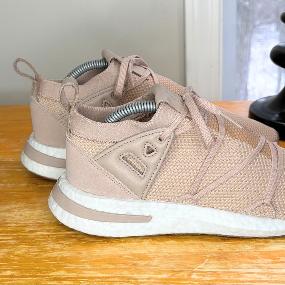 Adidas Originals Women’s Arkyn Knit Sneaker - Picture 7 of 12